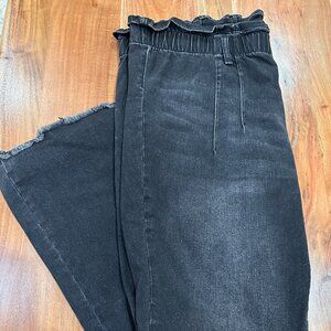 ARULA Black Straight Leg Jeans